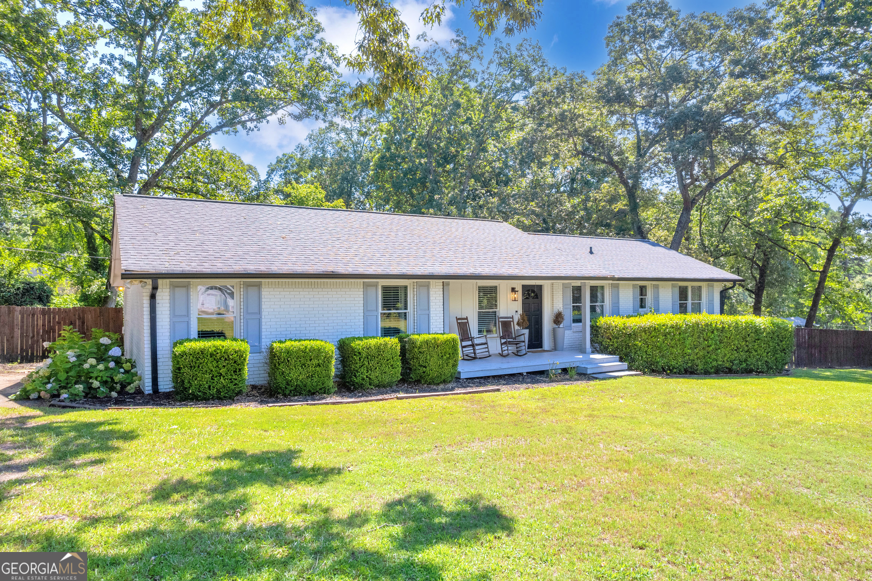 2975 Atkinson Road Loganville, GA 30052 - Photo 3 of 36