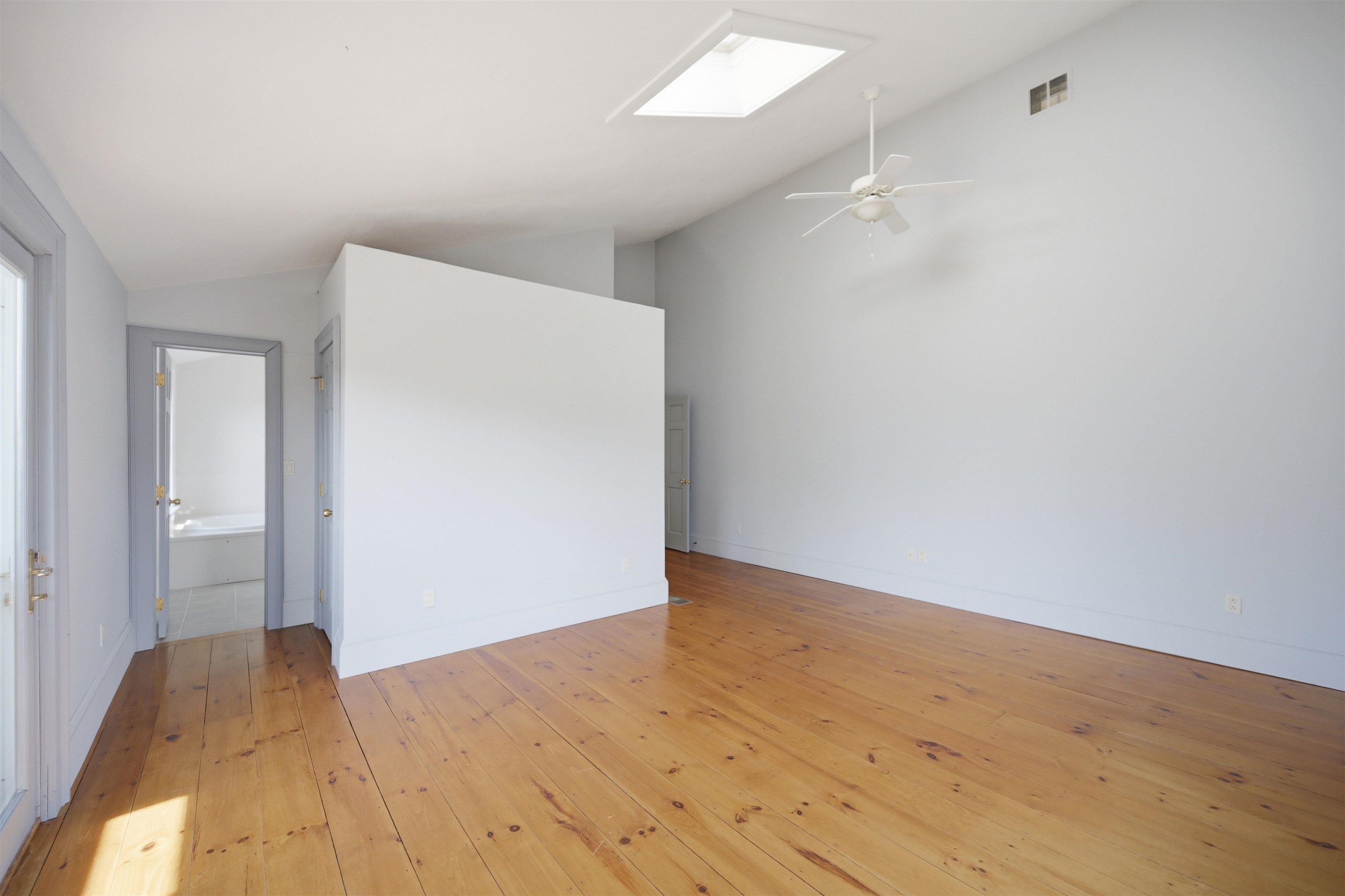 564 Main Street Fremont, NH 03044 - Photo 36 of 54