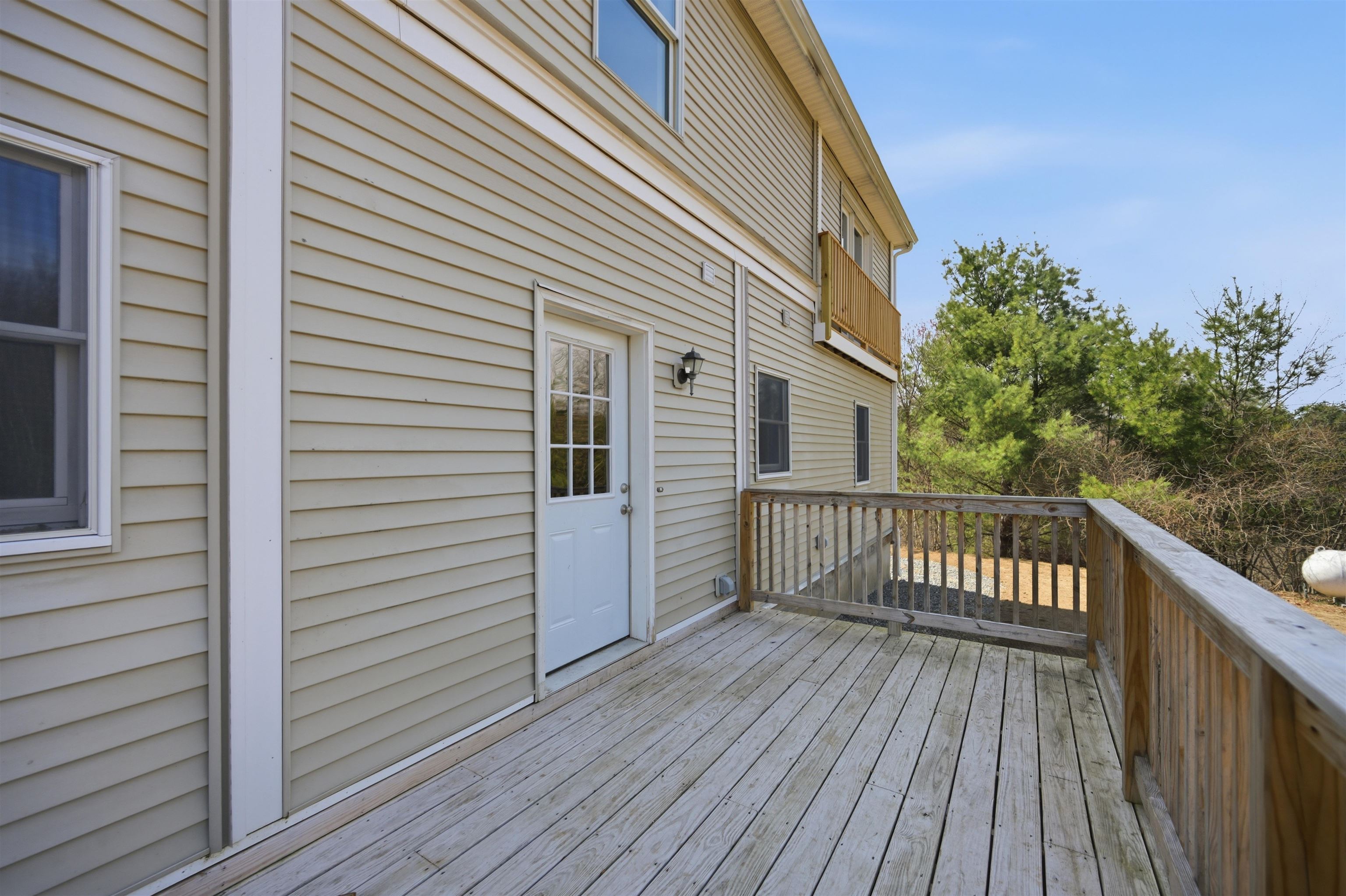 564 Main Street Fremont, NH 03044 - Photo 4 of 54