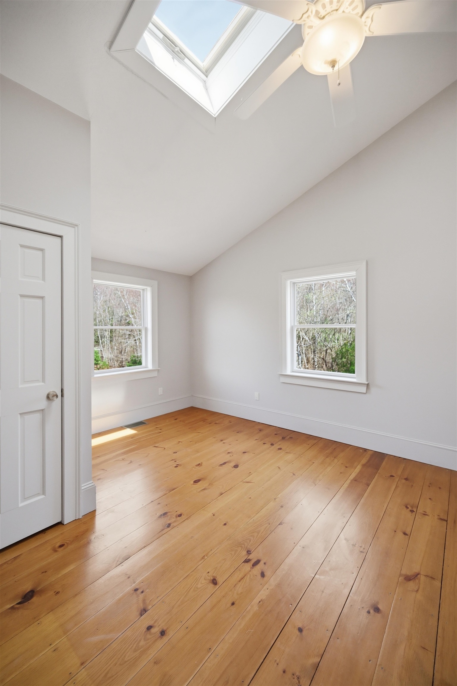 564 Main Street Fremont, NH 03044 - Photo 43 of 54