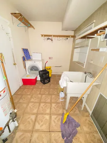 a view of outdoor space yard and patio