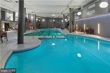 8370 Greensboro Drive, Unit 806 McLean, VA 22102 - Photo 6 of 31 Pool