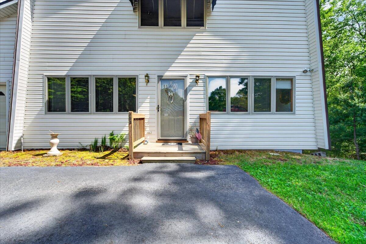 303 Oak Ridge Drive Bassett, VA 24055 - Photo 7 of 63 08-303 ORD-8