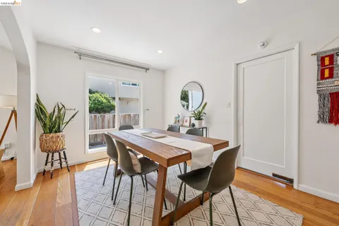$869,000 | 264 Marlow Drive, Oakland, CA 94605