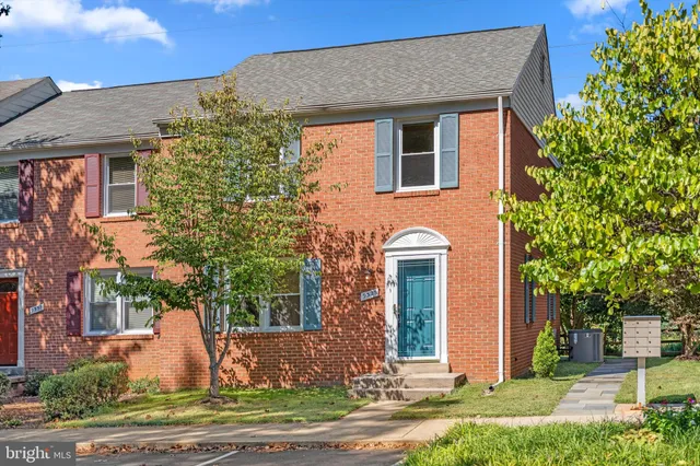 $760,000 | 9329 Bentridge Avenue, Potomac, MD 20854