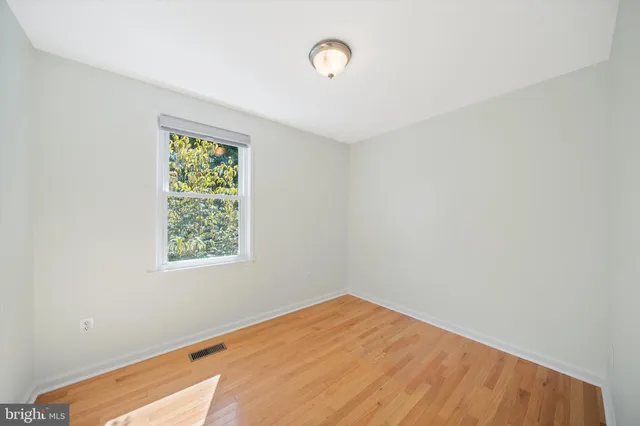 $760,000 | 9329 Bentridge Avenue, Potomac, MD 20854