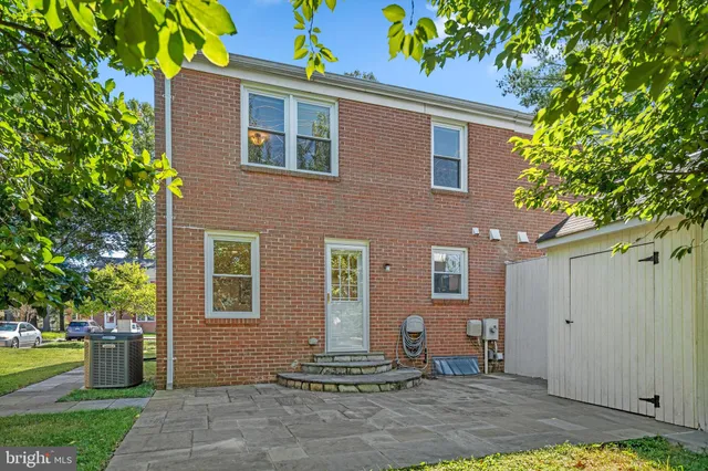 $760,000 | 9329 Bentridge Avenue, Potomac, MD 20854