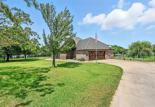 $3,400 | 4405 Garden Drive, Arlington, TX 76001
