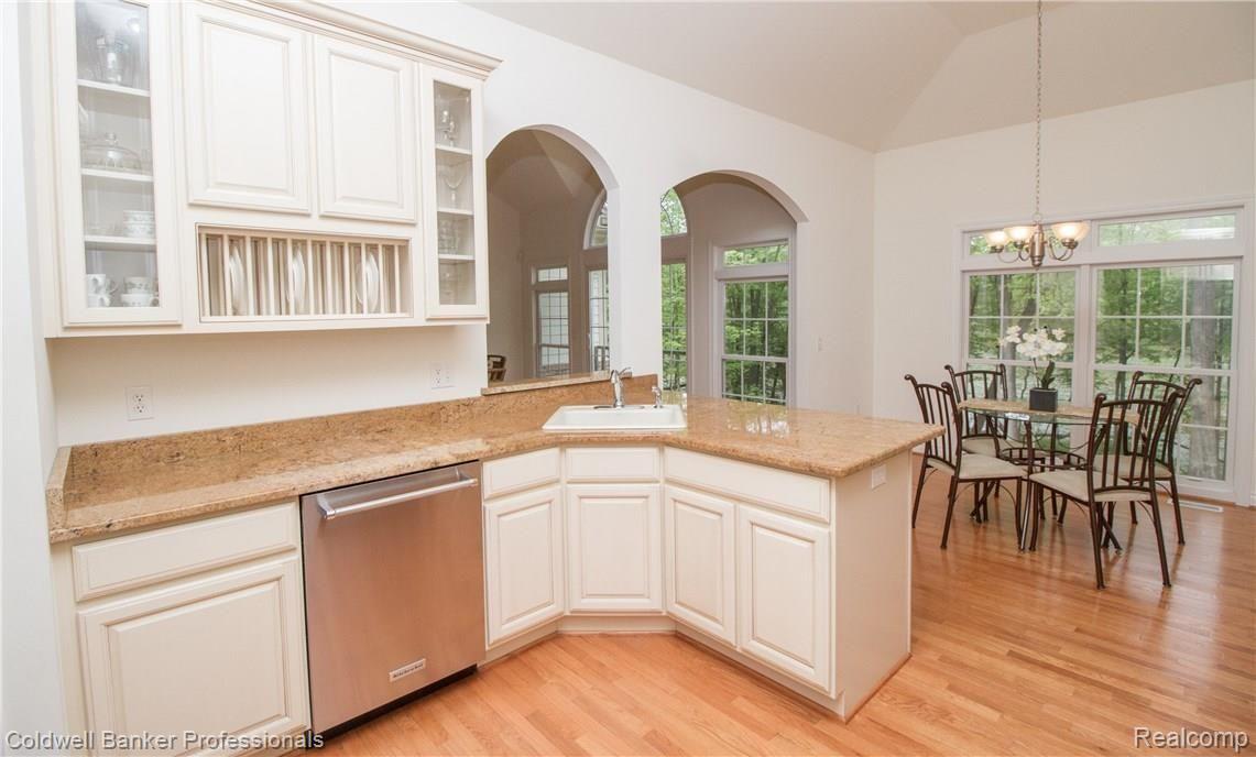 11020 Hensell Road Holly, MI 48442 - Photo 19 of 93 Kitchen4.jpg
