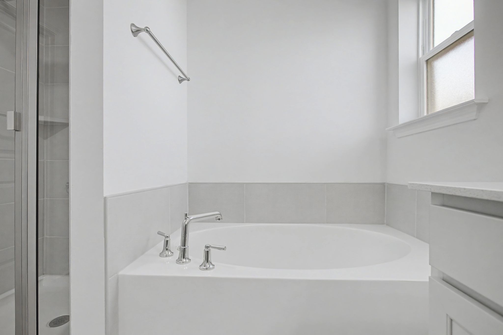 614 Brookside Drive Mount Pleasant, TN 38474 - Photo 27 of 41 a white bath tub sitting next to a window