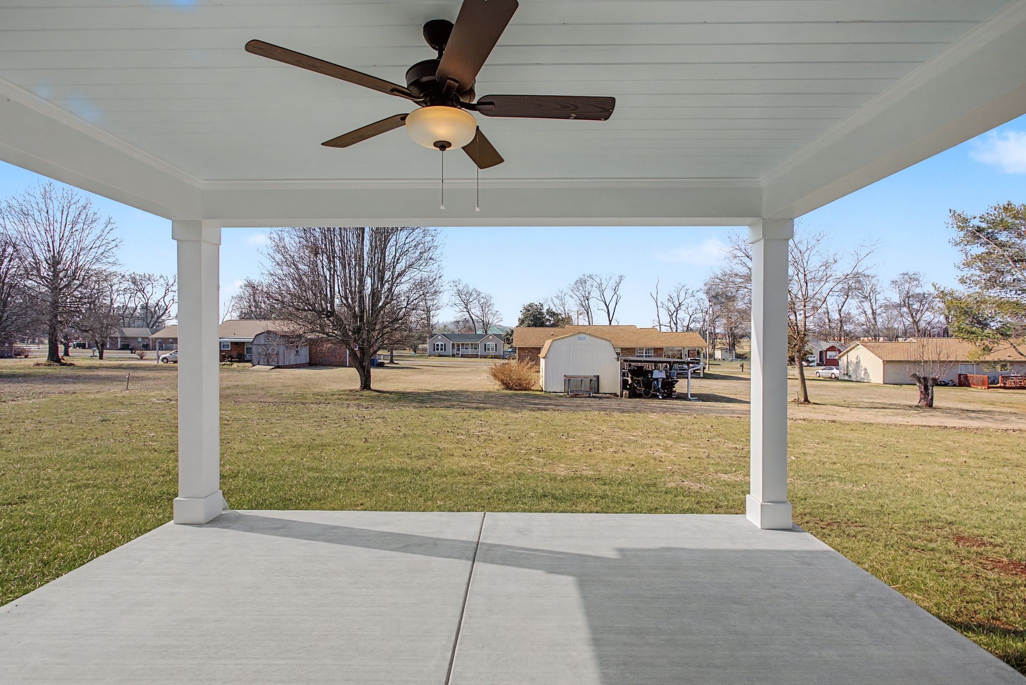 614 Brookside Drive Mount Pleasant, TN 38474 - Photo 37 of 41 a view of a terrace view