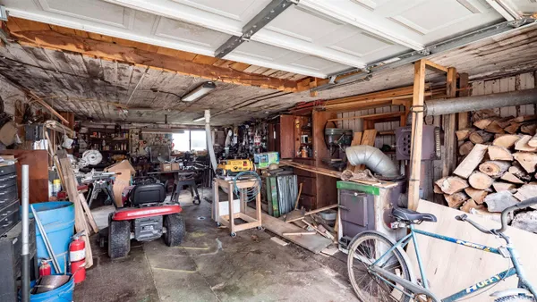$330,900 | E2927 County Rd GG, Iola, WI 54945