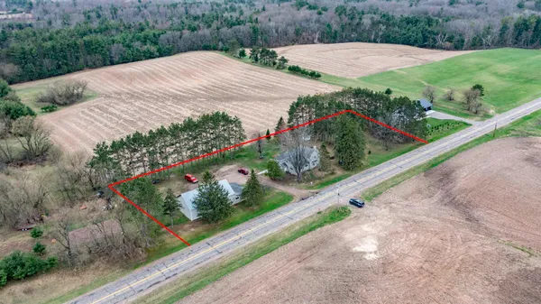 $330,900 | E2927 County Rd GG, Iola, WI 54945