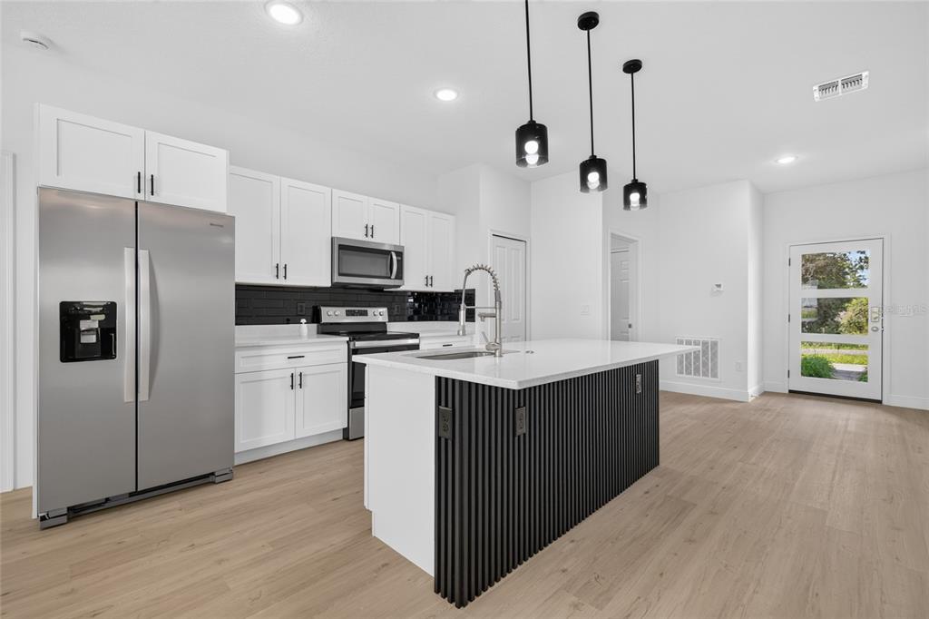 7883 Southwest 138 Street Road Ocala, FL 34473 - Photo 14 of 44 Gallery Image 14