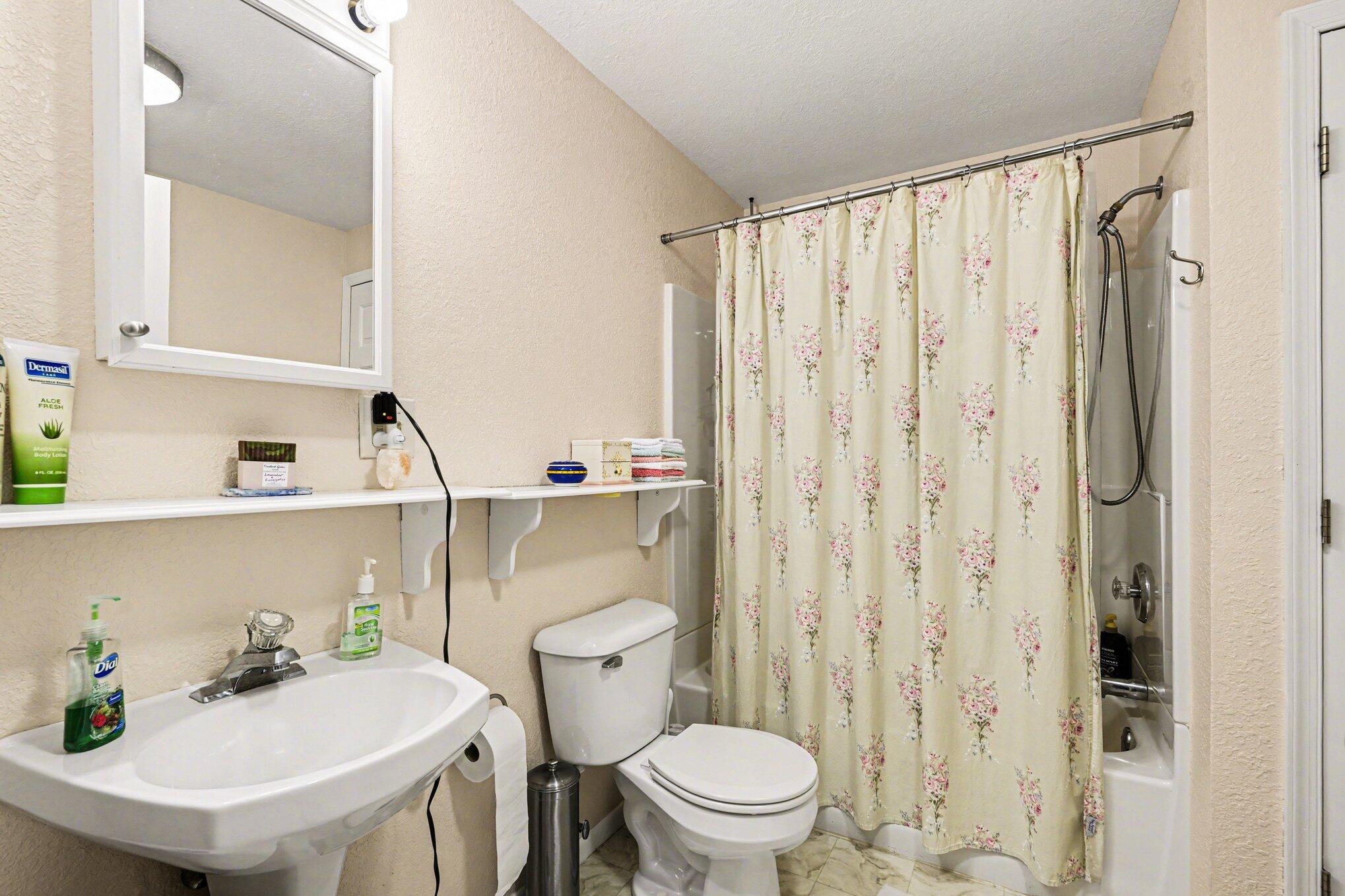 8392 Huff Road Battle Creek, MI 49017 - Photo 18 of 23 downstairs bath