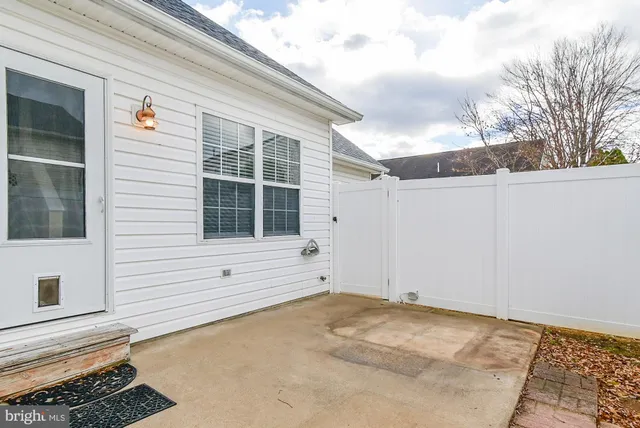 $1,900 | 103 Candlewick Court, Martinsburg, WV 25401