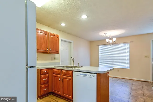 $2,000 | 103 Candlewick Court, Martinsburg, WV 25401