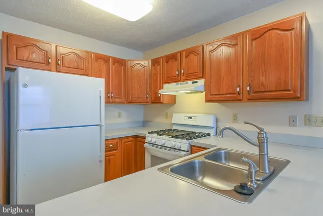 $1,900 | 103 Candlewick Court, Martinsburg, WV 25401