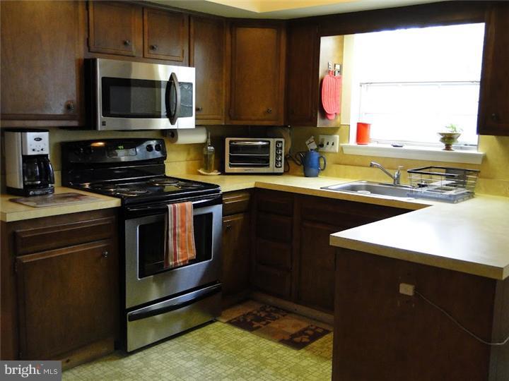 319 Haverford Road Wynnewood, PA 19096 - Photo 7 of 25 Kitchen