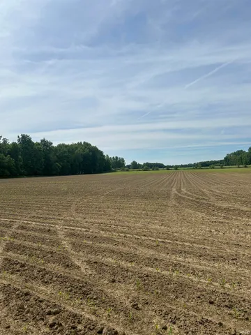 $225,000 | 900 West W Highway, Franklin, IN 46131