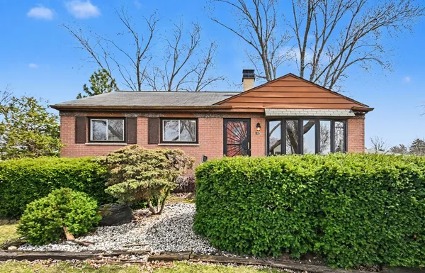 $359,900 | 1S165 Buttercup Lane, Villa Park, IL 60181