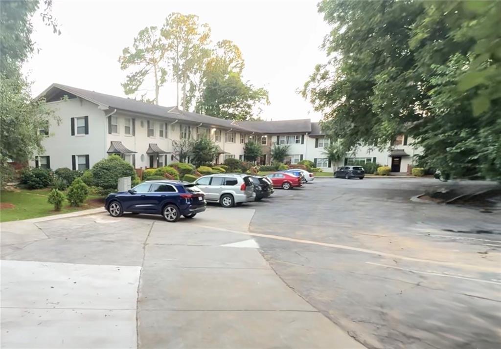 2477 North Decatur Road, Unit C5 Decatur, GA 30033 - Photo 17 of 18 Gallery Image 17