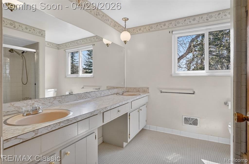 36365 Six Mile Road Livonia, MI 48152 - Photo 28 of 32
