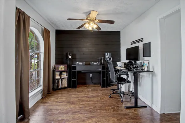 $335,000 | 2909 Woodmeadow Drive, Bryan, TX 77802
