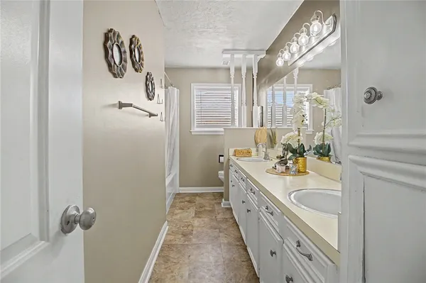 $335,000 | 2909 Woodmeadow Drive, Bryan, TX 77802