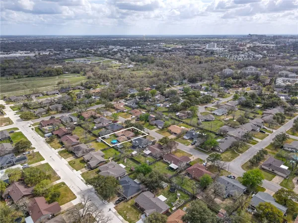 $335,000 | 2909 Woodmeadow Drive, Bryan, TX 77802