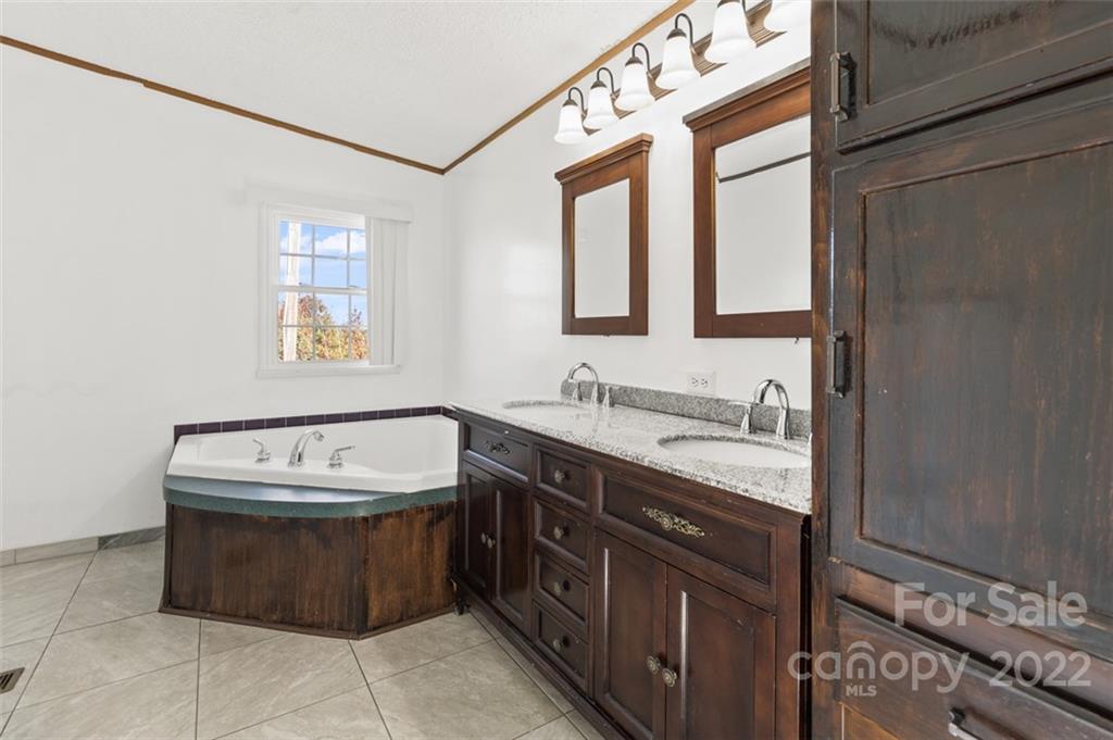 2425 Leonhart Road Cherryville, NC 28021 - Photo 28 of 41 Gallery Image 28