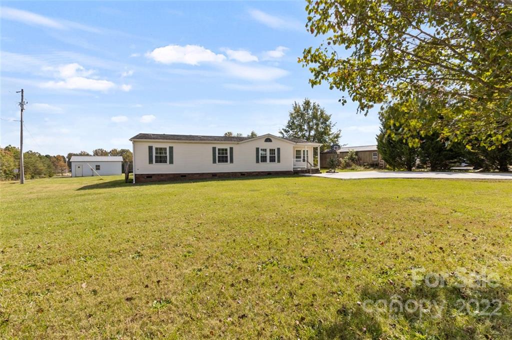 2425 Leonhart Road Cherryville, NC 28021 - Photo 5 of 41 Gallery Image 5