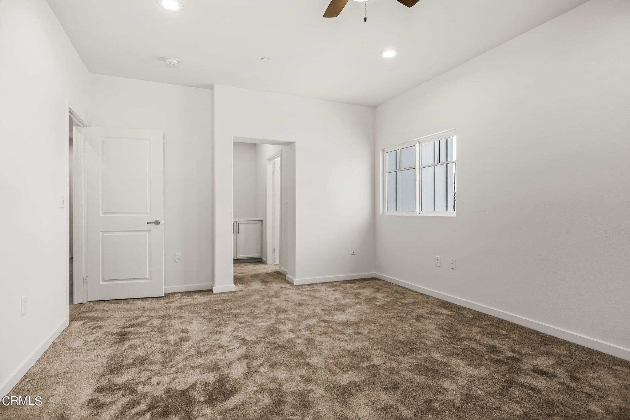 311 North F Street, Unit 202 Oxnard, CA 93030 - Photo 15 of 32 a view of an empty room