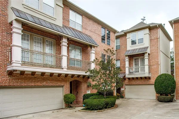$3,895 | 4518 Holland Avenue, Unit A, Dallas, TX 75219