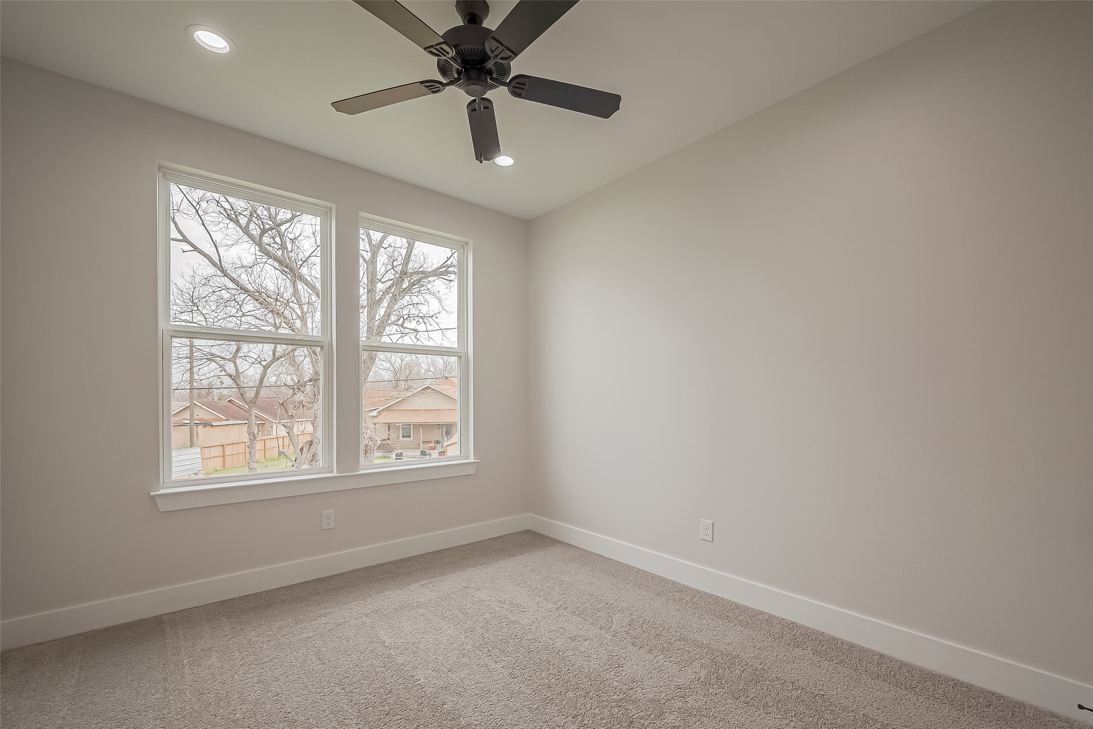 918 St Clair Street, Unit B Houston, TX 77088 - Photo 18 of 35