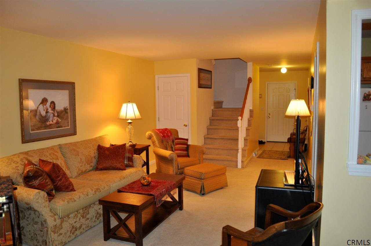 153 Harvard Road Colonie, NY 12189 - Photo 3 of 12 Photo 3