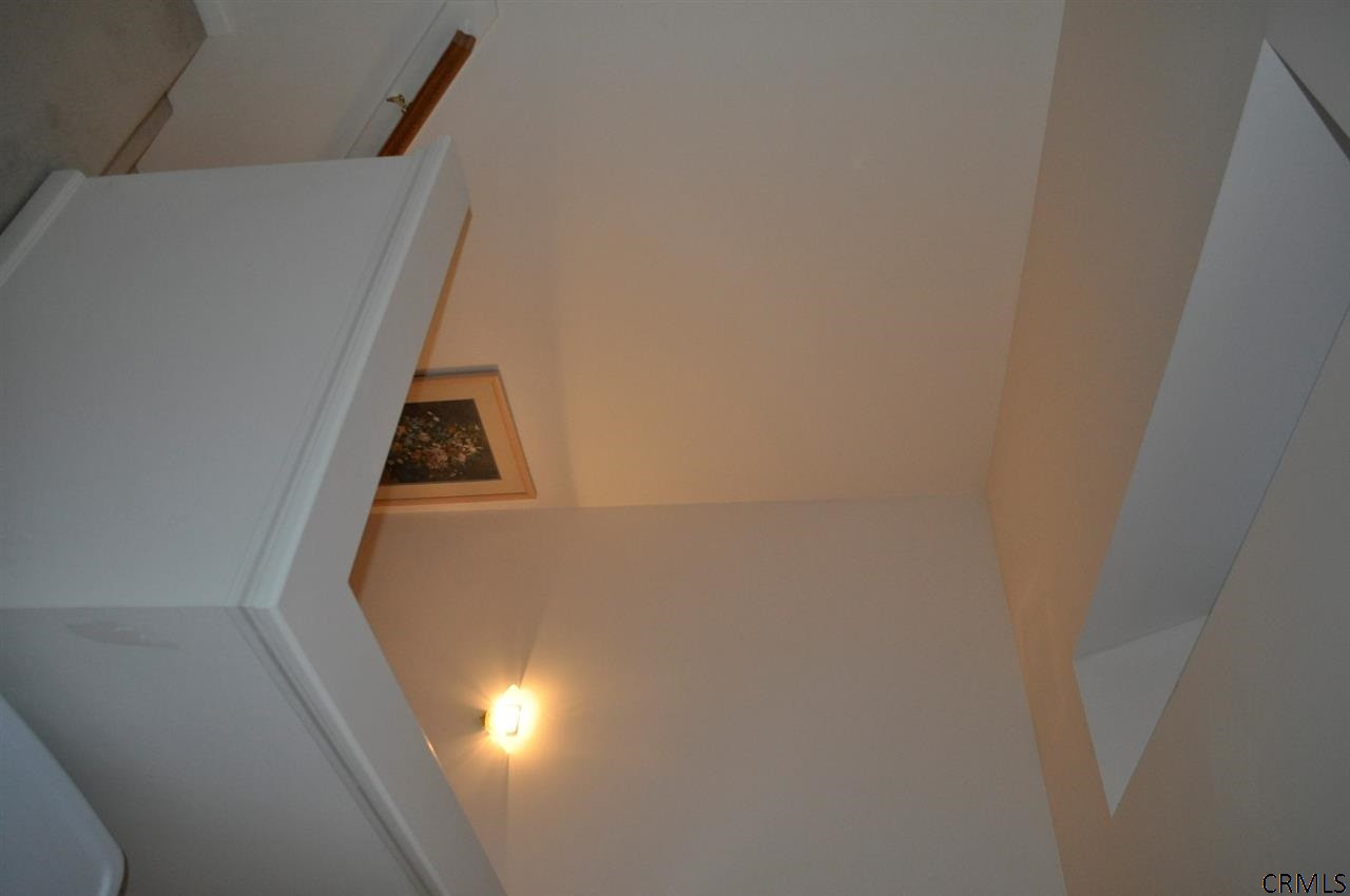 153 Harvard Road Colonie, NY 12189 - Photo 10 of 12 Photo 10