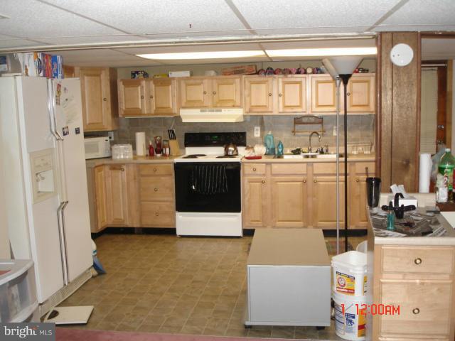 1716 Ridge Road Westminster, MD 21157 - Photo 15 of 29 Interior (General)