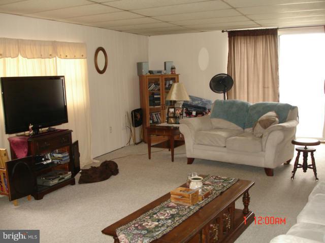 1716 Ridge Road Westminster, MD 21157 - Photo 9 of 29 Living Room