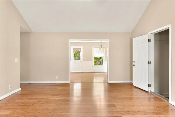 $399,000 | 7427 Chadwick Drive, Murfreesboro, TN 37129
