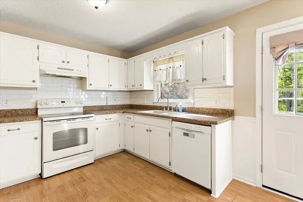$399,000 | 7427 Chadwick Drive, Murfreesboro, TN 37129