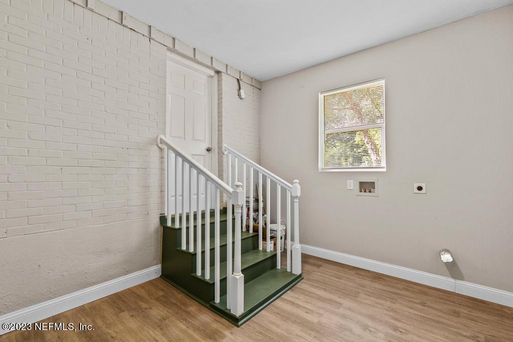 2142 Benedict Road Jacksonville, FL 32209 - Photo 18 of 34 a view of entryway with wooden floor