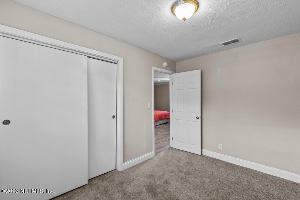 2142 Benedict Road Jacksonville, FL 32209 - Photo 25 of 34 a view of an empty room