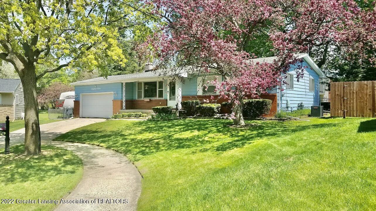 5903 Kyes Road Lansing, MI 48911 - Photo 1 of 34 IMG_2441