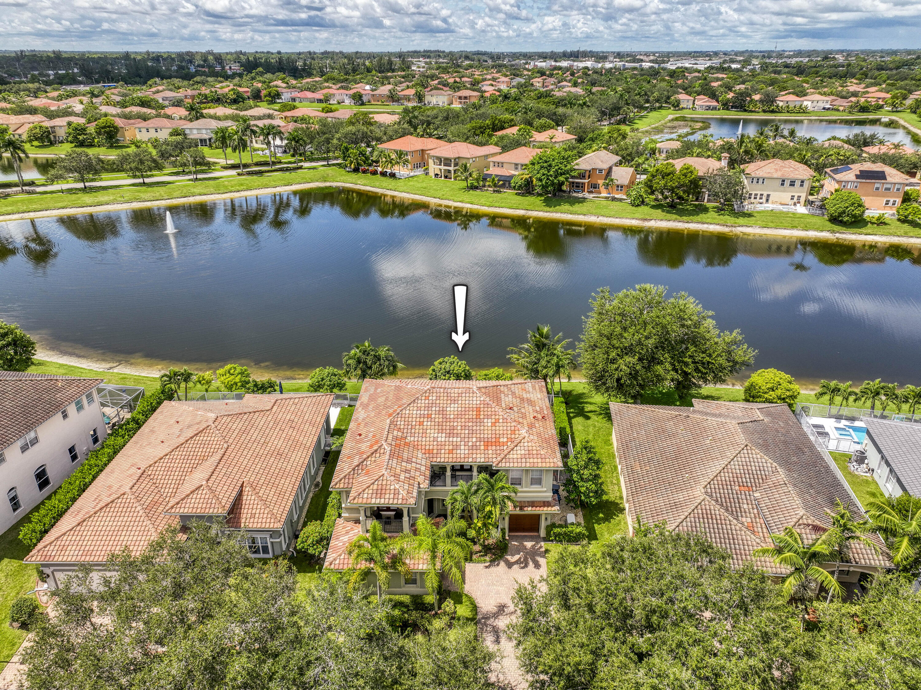 410 Cresta Circle West Palm Beach, FL 33413 - Photo 4 of 46 an aerial view of house with a lake view