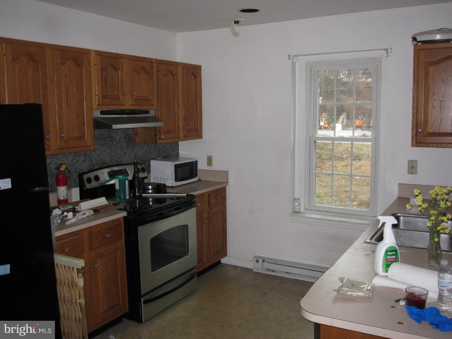 329 Lumber Street Coatesville, PA 19320 - Photo 2 of 11 Kitchen