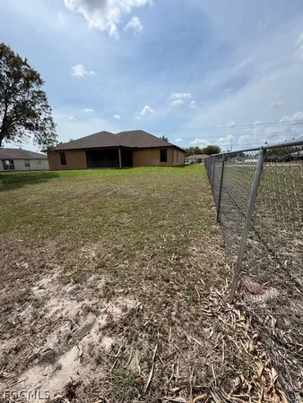 $2,300 | 3925 East Gator Circle, Cape Coral, FL 33909