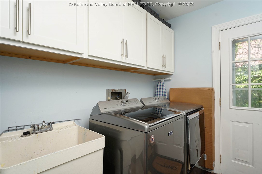933 Ridgemont Road Charleston, WV 25314 - Photo 15 of 35 Gallery Image 15