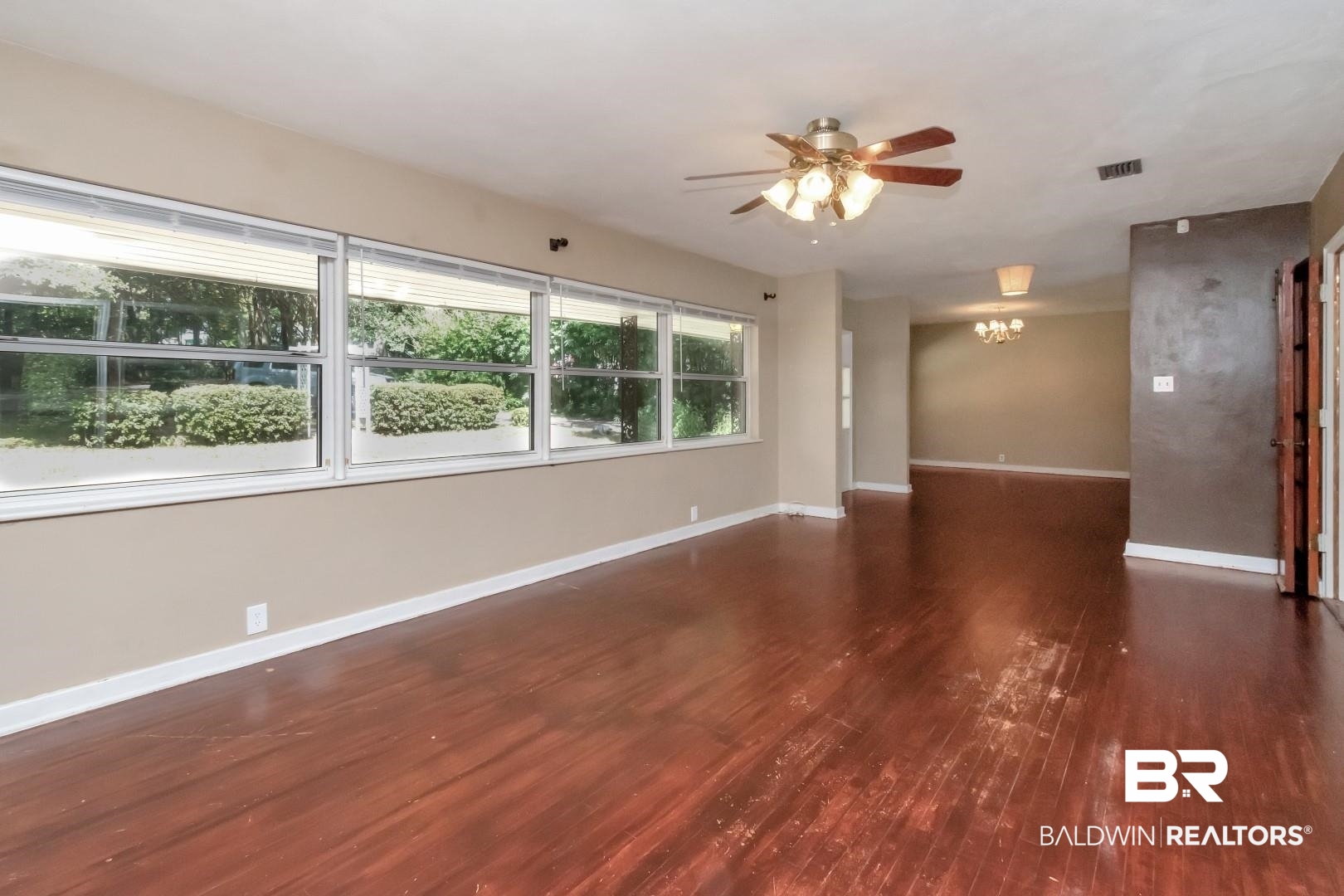 4652 East Pinewood Drive Mobile, AL 36618 - Photo 7 of 35