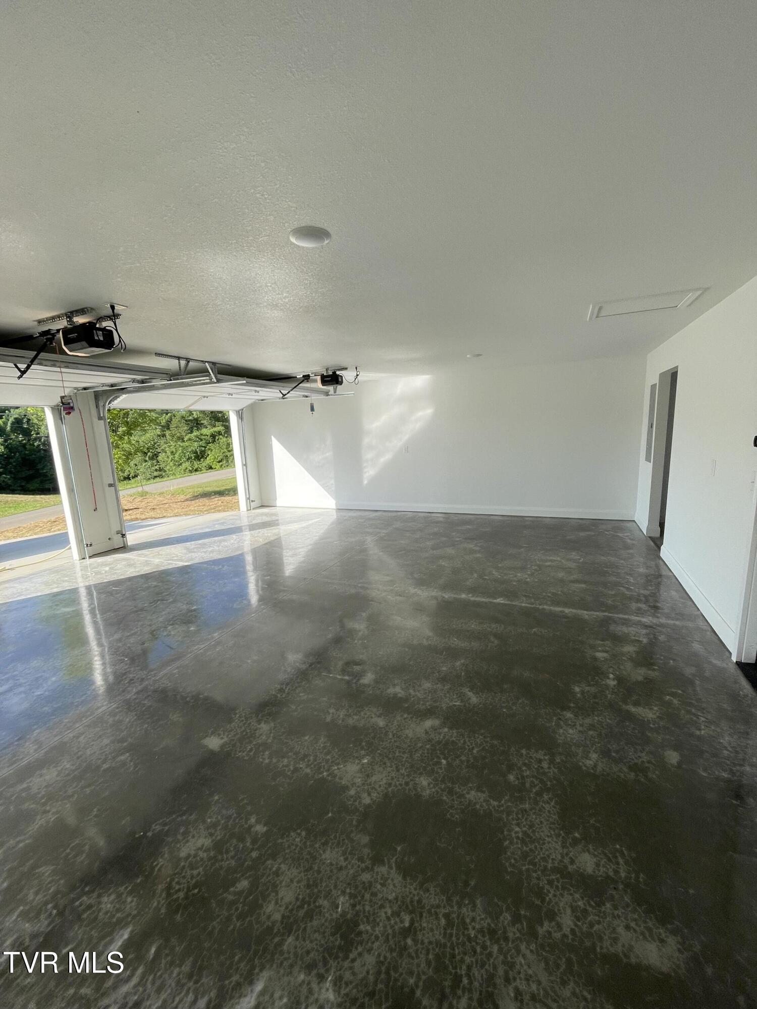 345 Pinto Road Greeneville, TN 37745 - Photo 38 of 41 IMG_2928